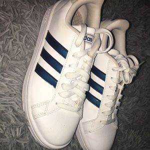 Adidas Women’s Grand Court-White